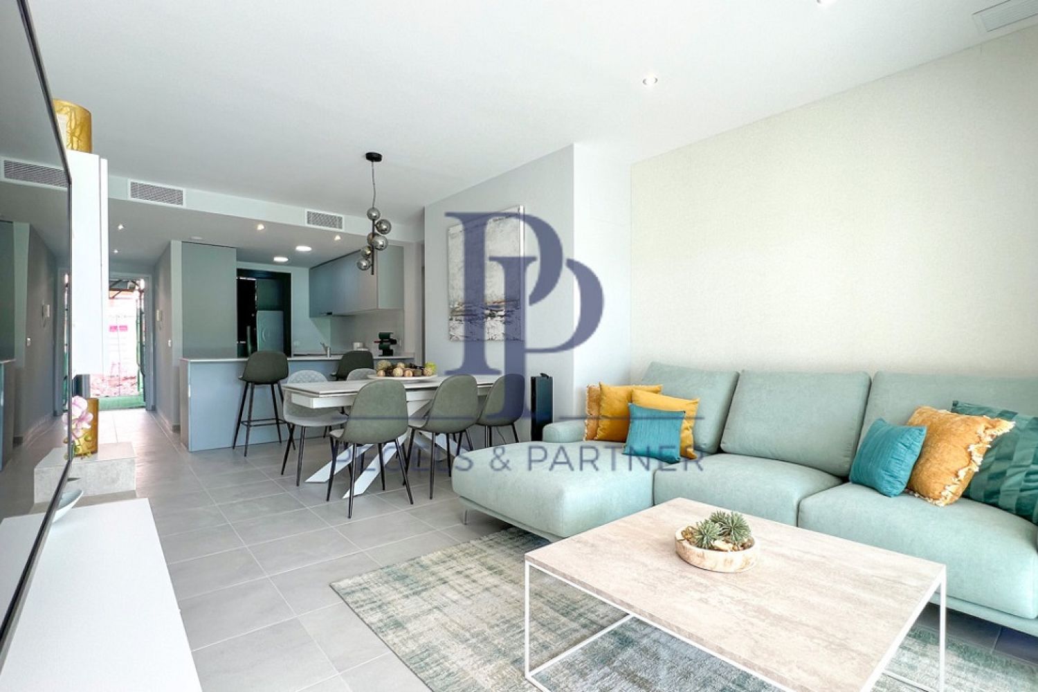 EXCLUSIEVE nieuwe appartementen dichtbij het strand in SA COMA!