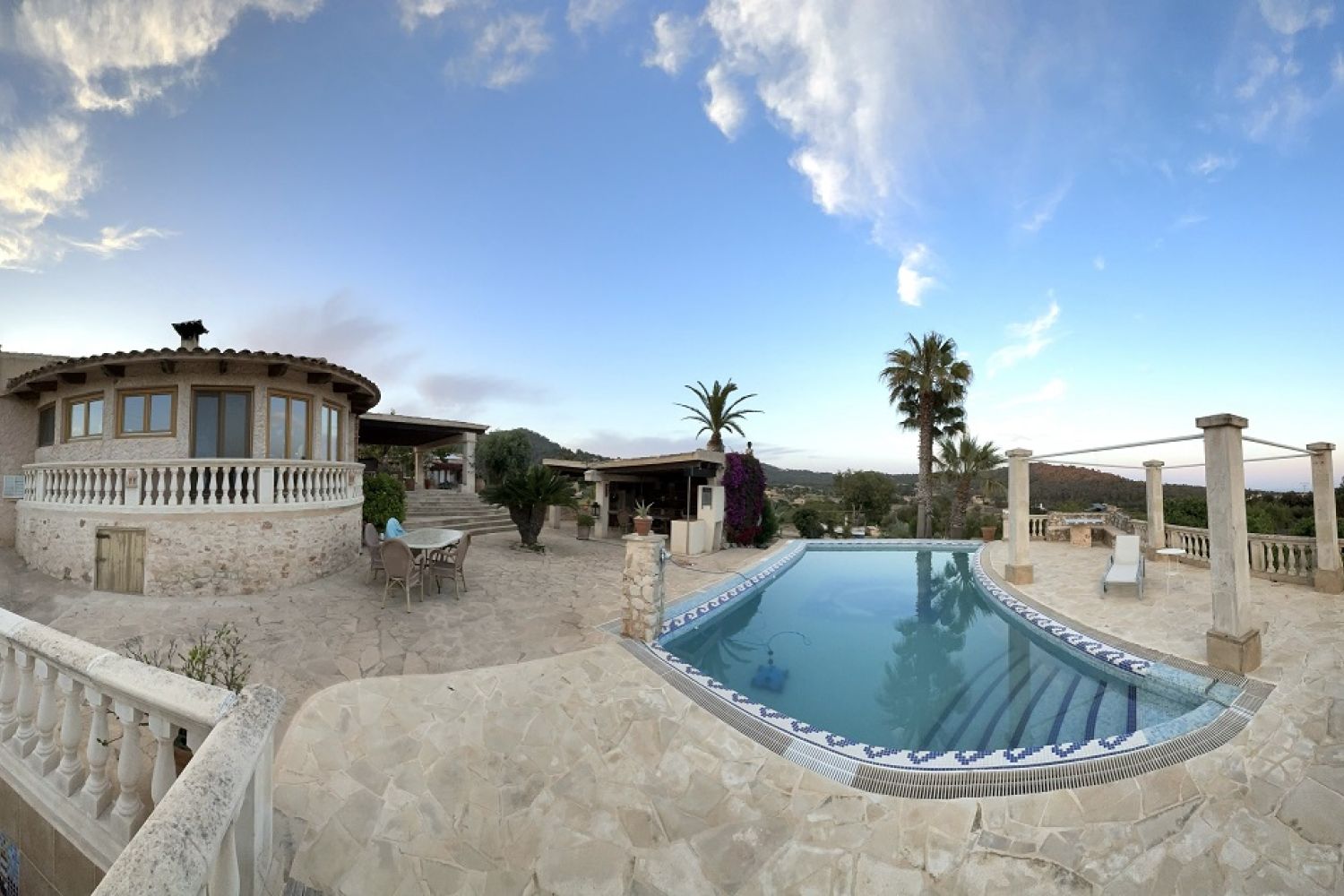 Mallorquinische Finca mit Meerblick