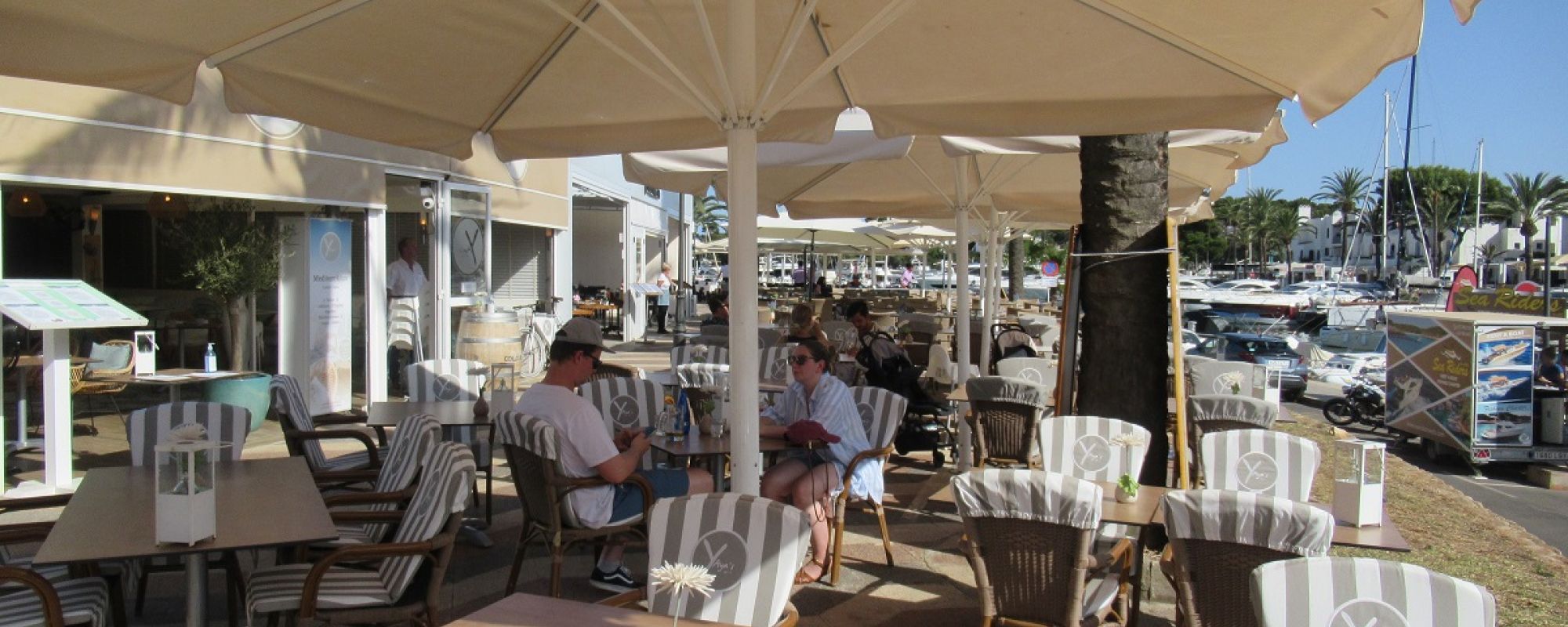 Restaurant  in the harbour of Cala D´or