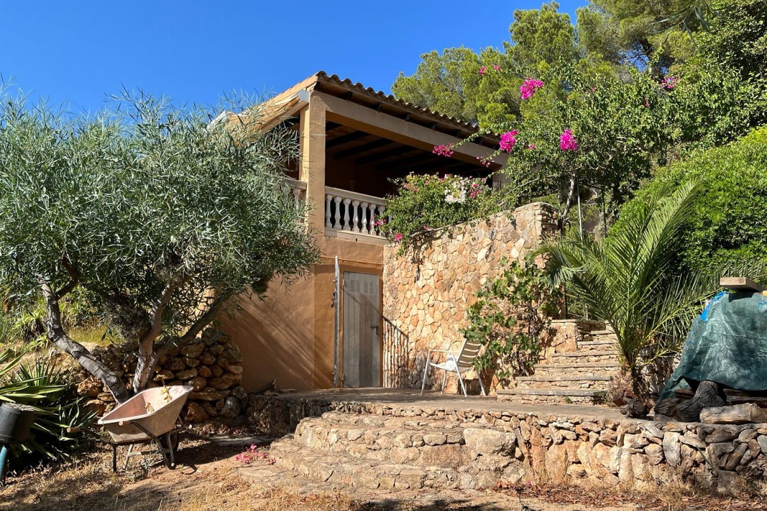 FINCA MIT GÄSTEHAUS UND POOL NUR 10 MIN. ENTFERNT VON CALA DOR