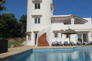 Villa 1.MEERESLINIE MIT EIGENEM ZUGANG ZUM WASSER