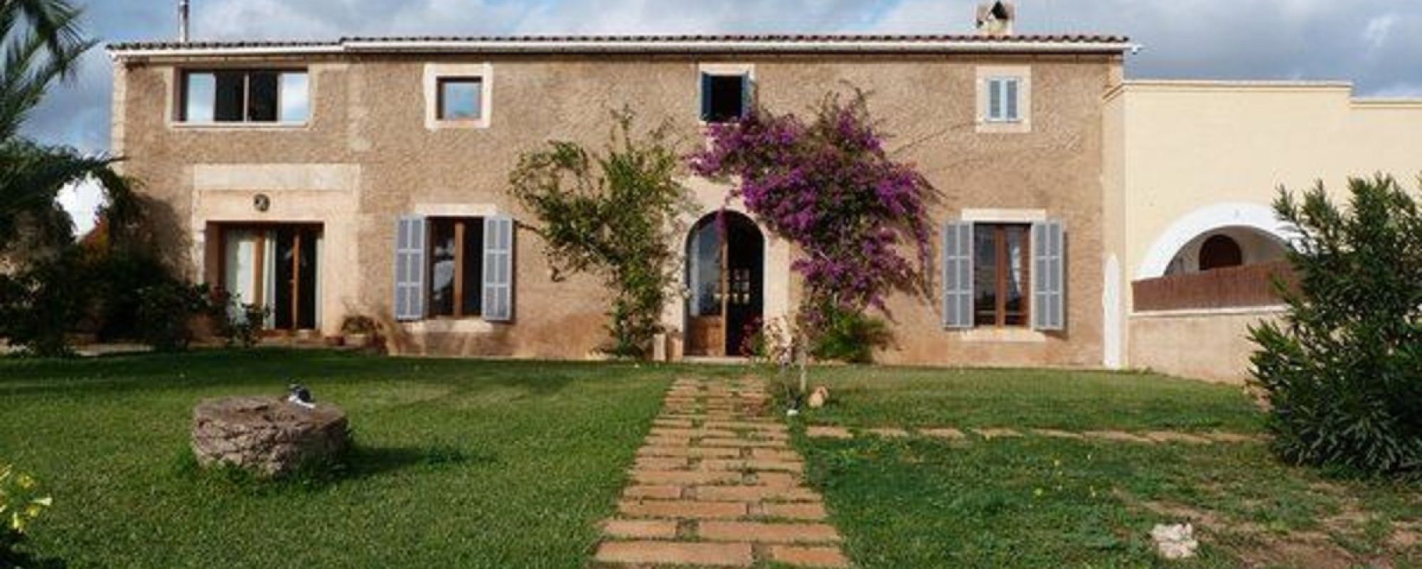 RUSTIEKE FINCA MET ZEEZICHT IN S´HORTA
