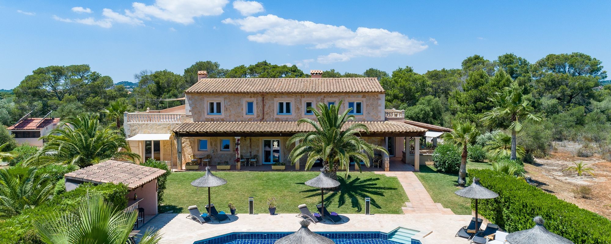 SPACIOUS FINCA NEAR ALQUERIA BLANCA