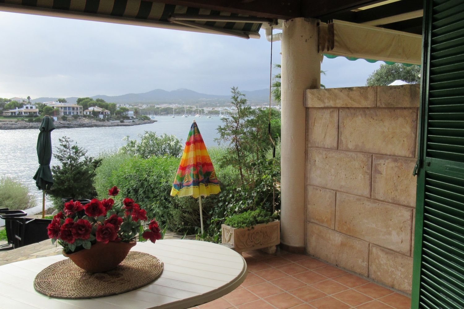FIRST LINE VILLA IN PORTO COLOM