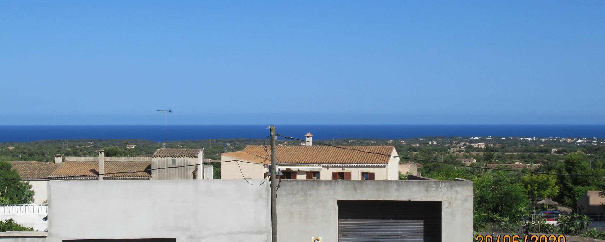 3 residential units in the middle S°Horta