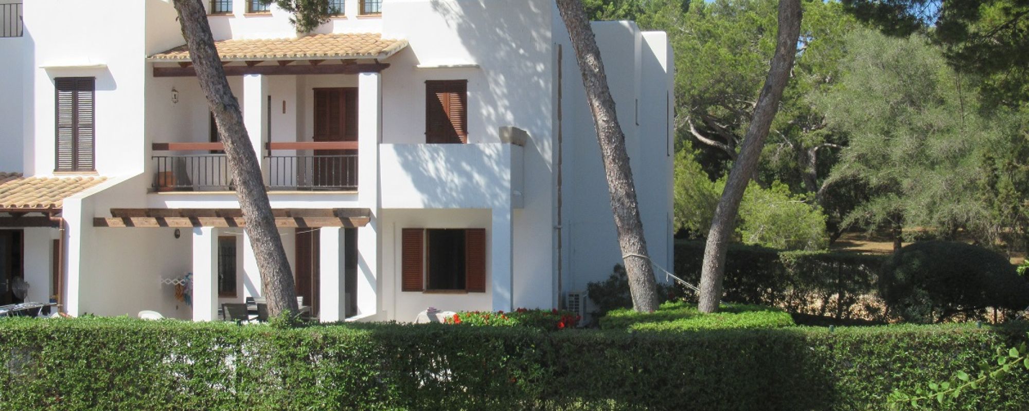 Super nice garden apartment near the beach