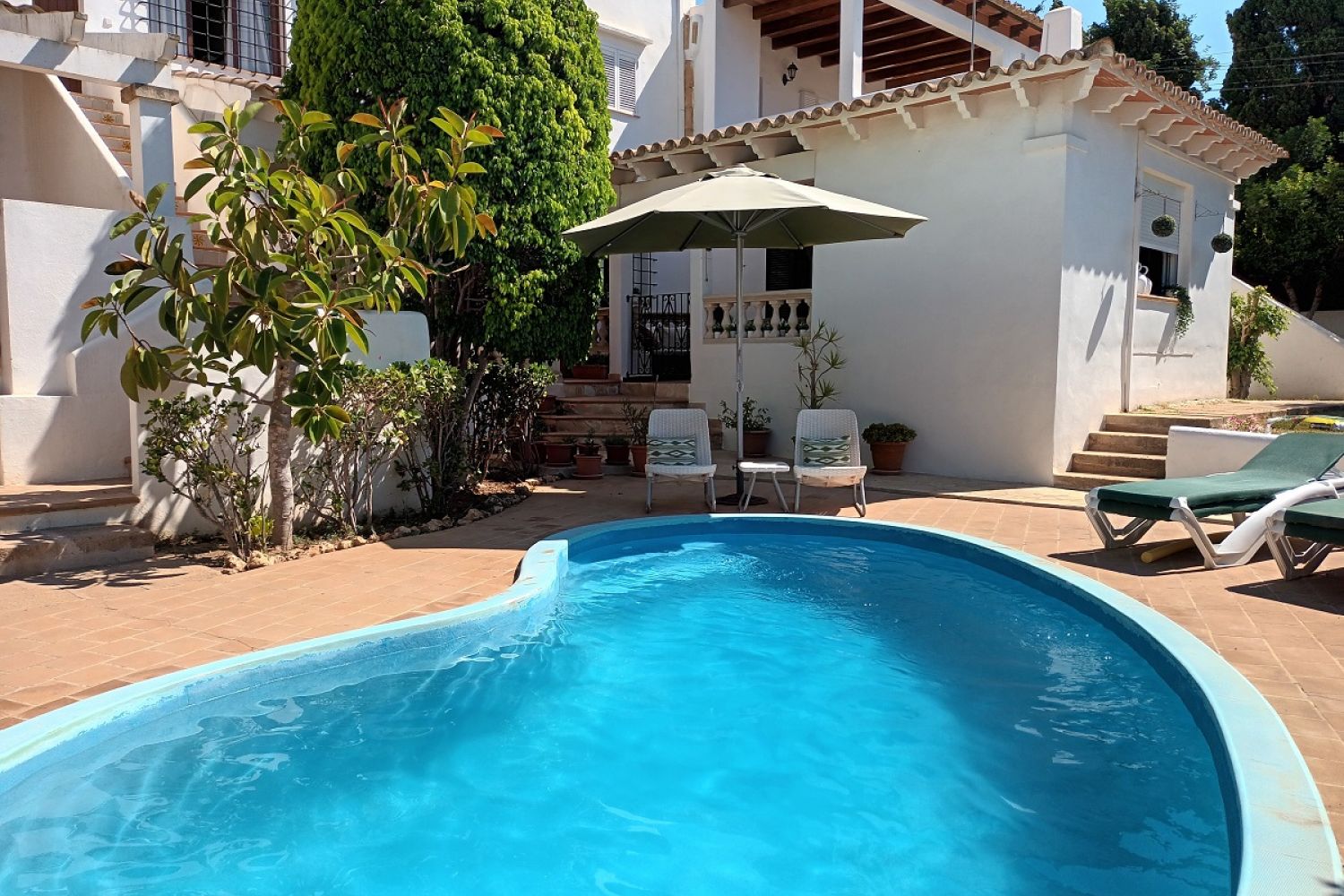 SEHR SCHÖNES APARTMENT IN EINER KLEINEN FERIENANLAGE CALA DOR