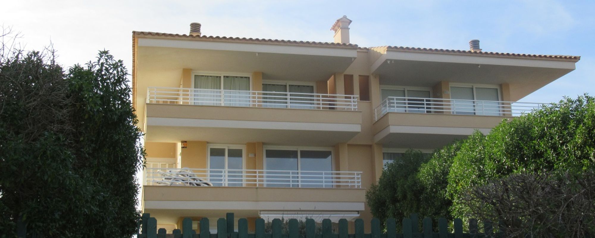 Nice apartment in a small complex